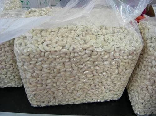 High Quality Cashew Nuts _ Kernels WW240_ WW320_ WW450_ SW24